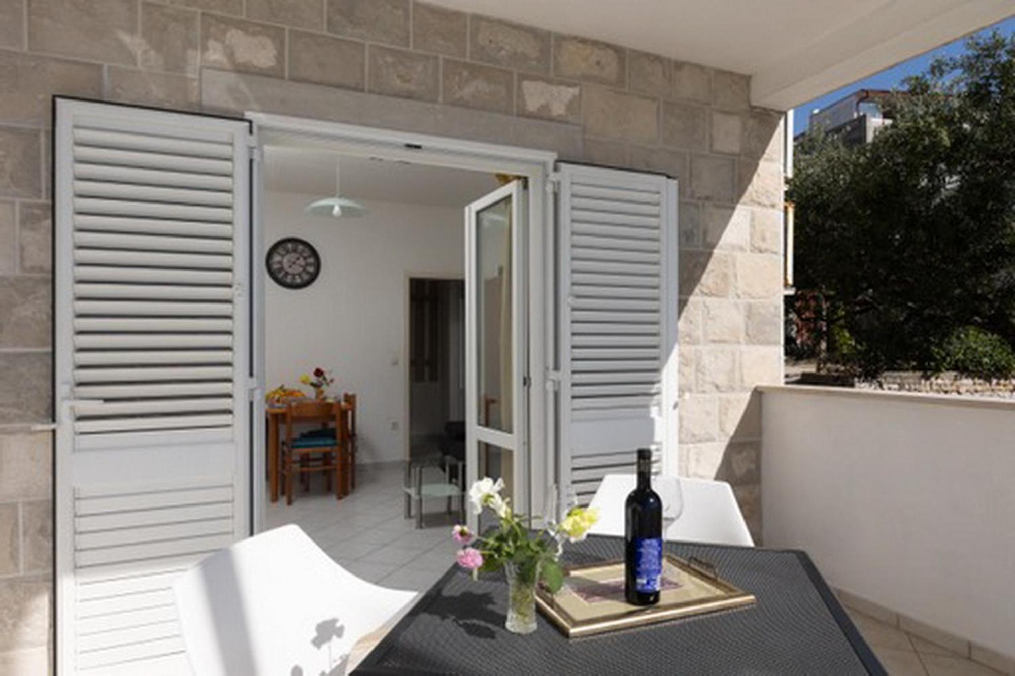 House Rasica Apartment Molunat Ngoại thất bức ảnh